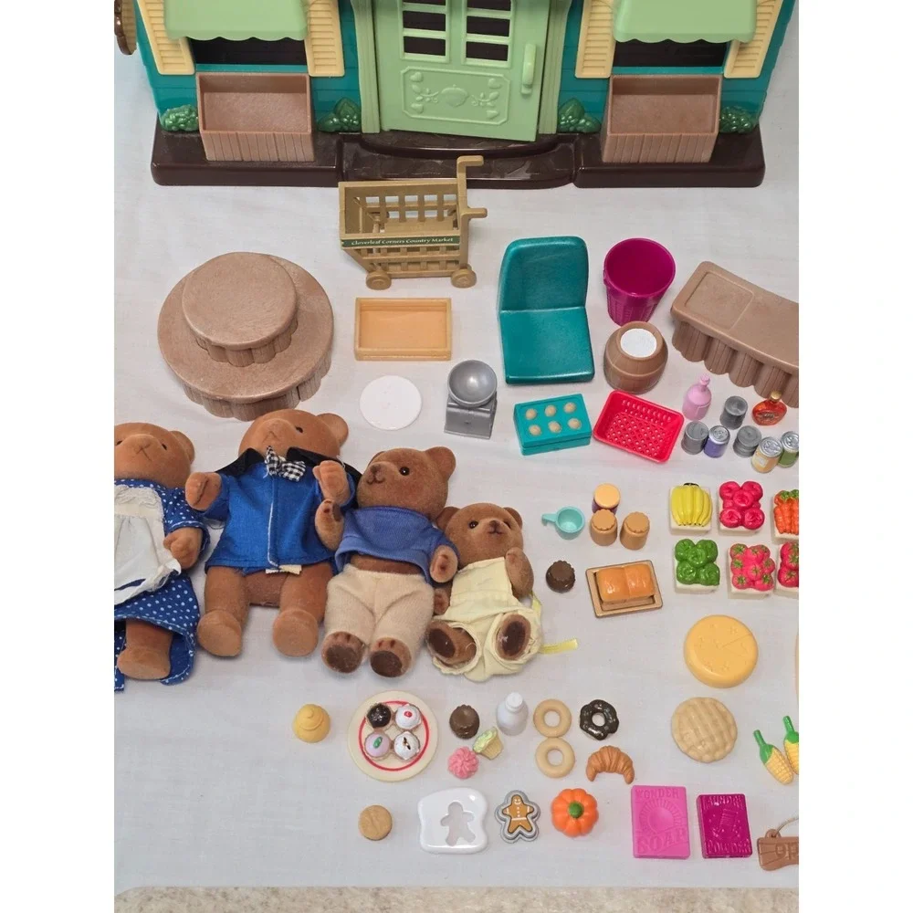 Li'l Woodzeez Calico Critters Mix HOPPIN' FARMERS MARKET Store with Toy Food